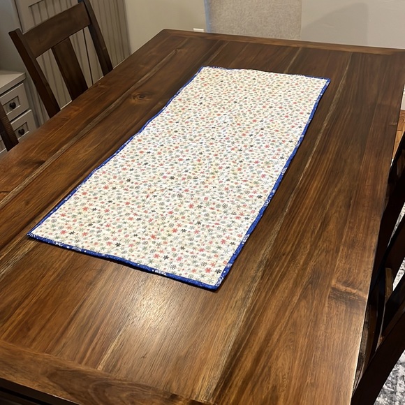Handmade Table Runner - Picture 4 of 5